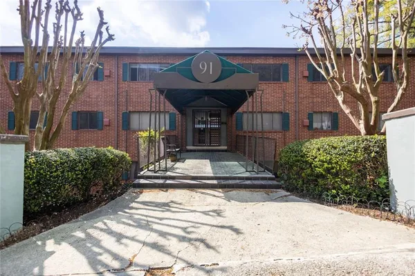 $2,500 | 91 Rumson Road Northeast, Unit C37, Atlanta, GA 30305