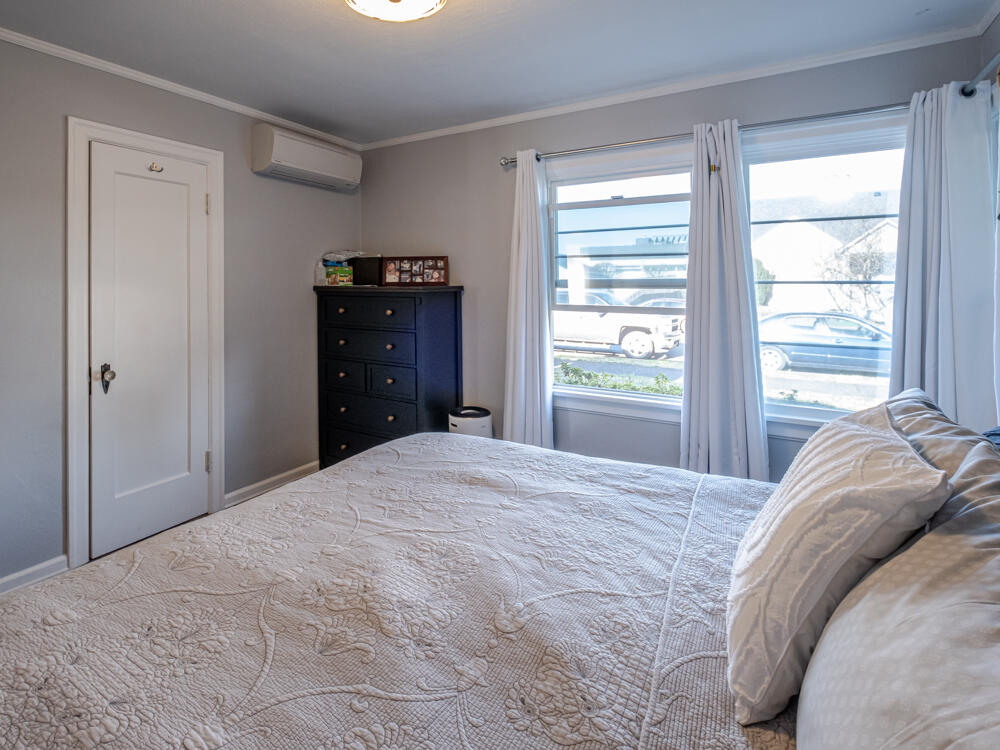 1005 4th Street Tillamook, OR 97141 - Photo 15 of 35 1005 4th St-18