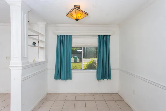 $269,000 | 607 Hollywood Boulevard East, Mary Esther, FL 32569