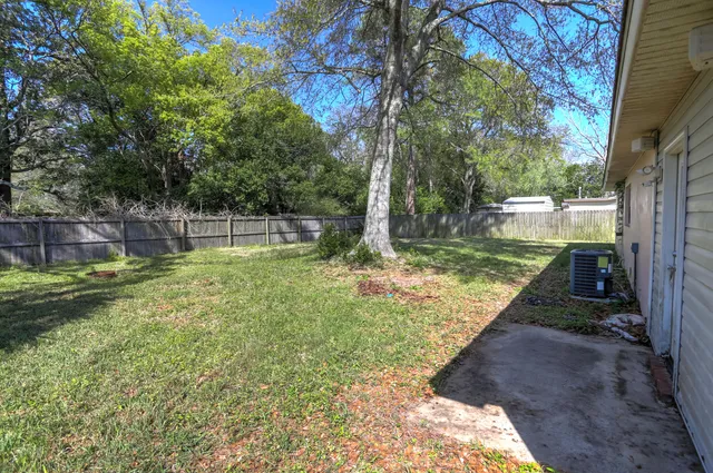 $269,000 | 607 Hollywood Boulevard East, Mary Esther, FL 32569