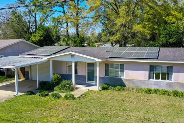 $269,000 | 607 Hollywood Boulevard East, Mary Esther, FL 32569