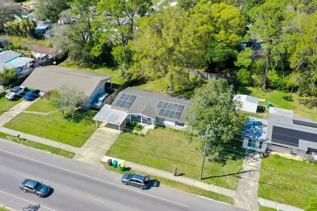 $269,000 | 607 Hollywood Boulevard East, Mary Esther, FL 32569