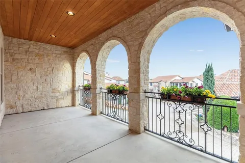 $1,050,000 | 6704 Istina Drive, McKinney, TX 75072