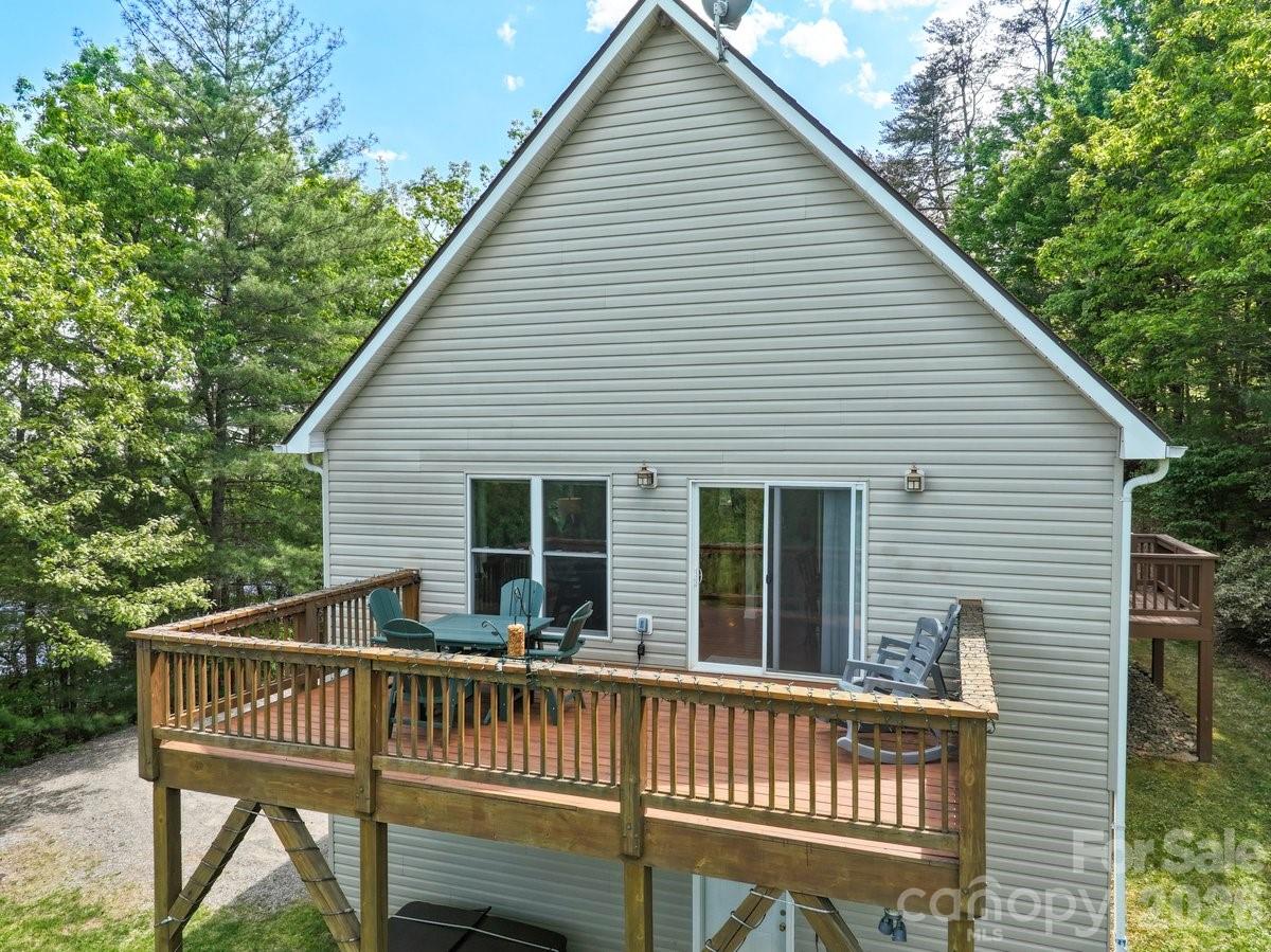 31 Bear Den Road Asheville, NC 28805 - Photo 12 of 46