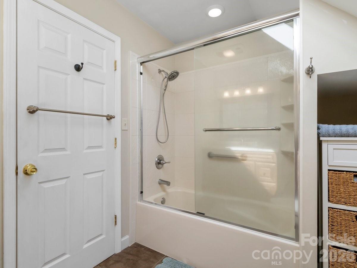 31 Bear Den Road Asheville, NC 28805 - Photo 29 of 46