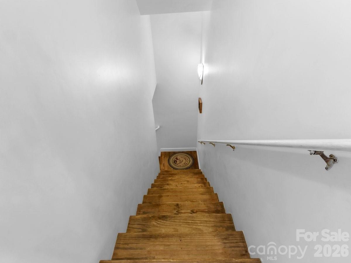 31 Bear Den Road Asheville, NC 28805 - Photo 30 of 46