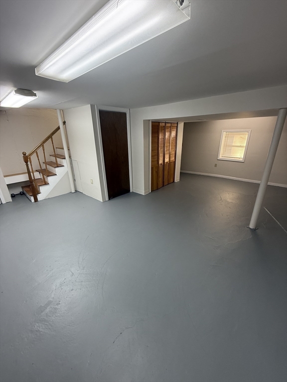 39 Silvia Court, Unit 39 Boston, MA 02136 - Photo 17 of 20 an empty room with windows