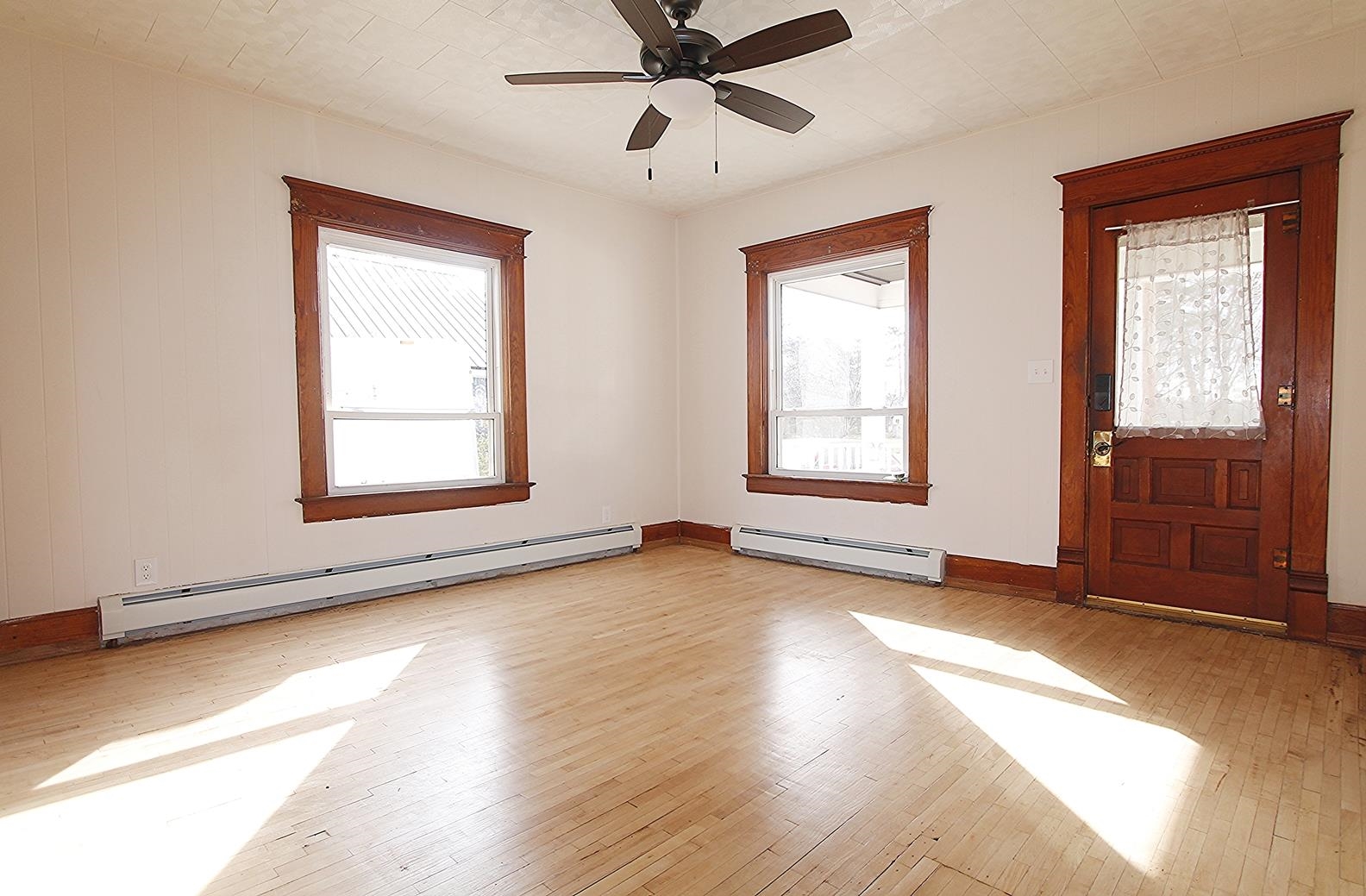 72 Main Street Montello, WI 53949 - Photo 10 of 36