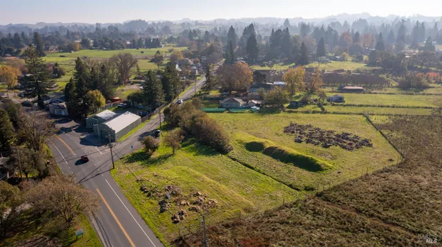$325,000 | 3900 Hessel Road, Sebastopol, CA 95472