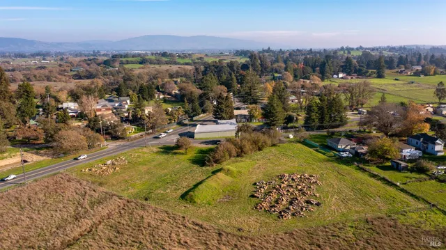 $325,000 | 3900 Hessel Road, Sebastopol, CA 95472