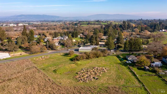 $325,000 | 3900 Hessel Road, Sebastopol, CA 95472