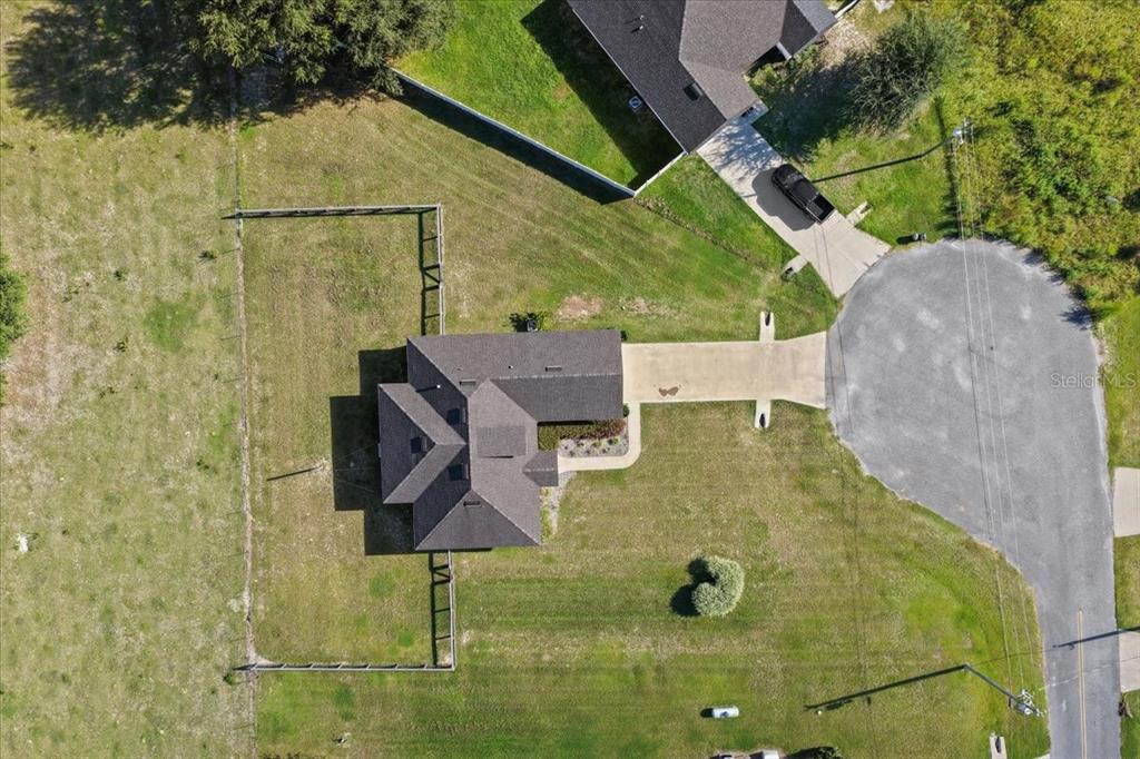 335 Southwest Arrowbend Drive Lake City, FL 32024 - Photo 36 of 50 an aerial view of residential house with parking space