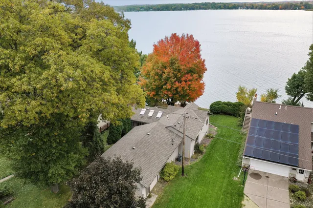 $875,000 | 8580 215th Street North, Forest Lake, MN 55025