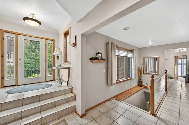 $875,000 | 8580 215th Street North, Forest Lake, MN 55025