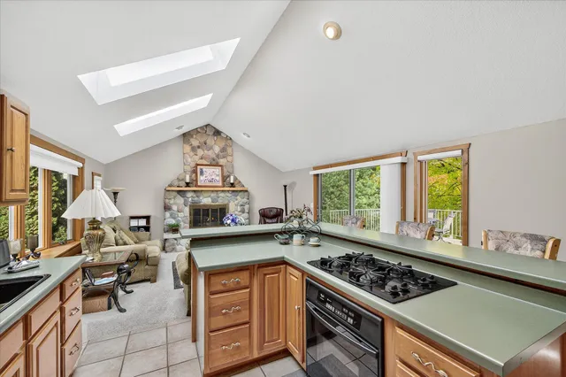 $875,000 | 8580 215th Street North, Forest Lake, MN 55025