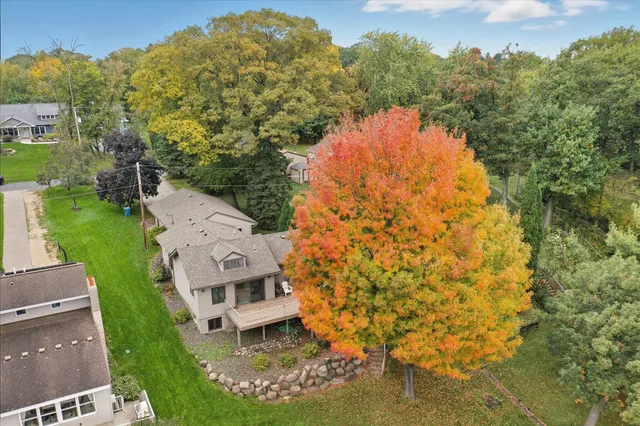 $875,000 | 8580 215th Street North, Forest Lake, MN 55025