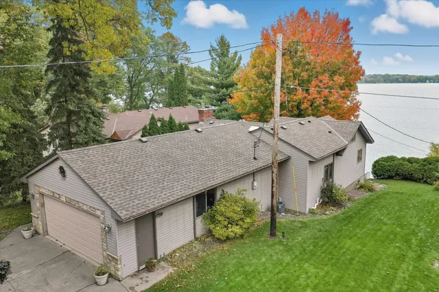 $875,000 | 8580 215th Street North, Forest Lake, MN 55025