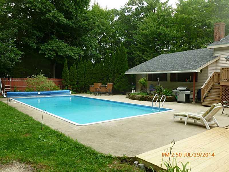 5 Arthur Drive Standish, ME 04085 - Photo 28 of 32 Swimming Pool/Hot Tub/Sauna.