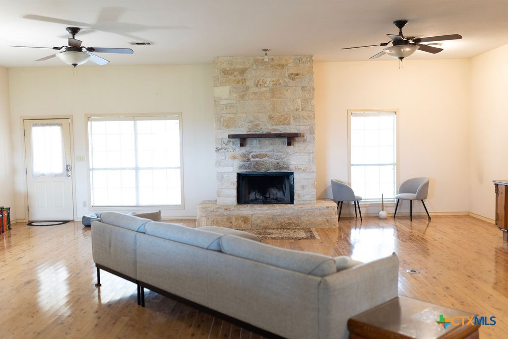 3240 Concrete-Edgar Road Cuero, TX 77954 - Photo 7 of 26