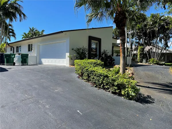 $5,600 | 7940 Southwest 173rd Terrace, Palmetto Bay, FL 33157