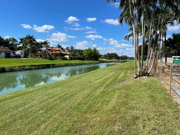 $5,600 | 7940 Southwest 173rd Terrace, Palmetto Bay, FL 33157