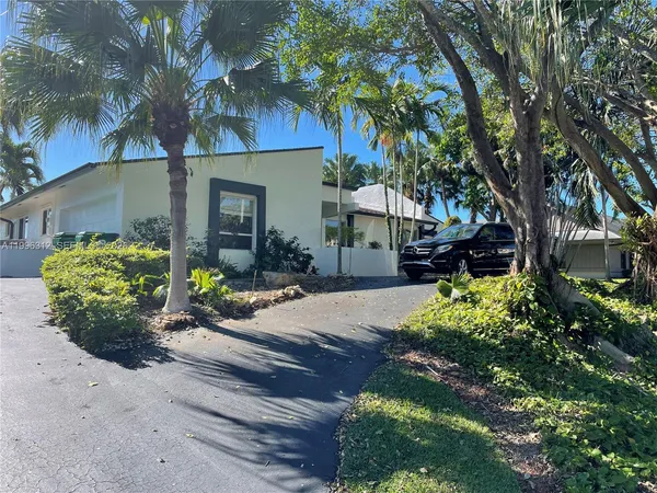 $5,600 | 7940 Southwest 173rd Terrace, Palmetto Bay, FL 33157