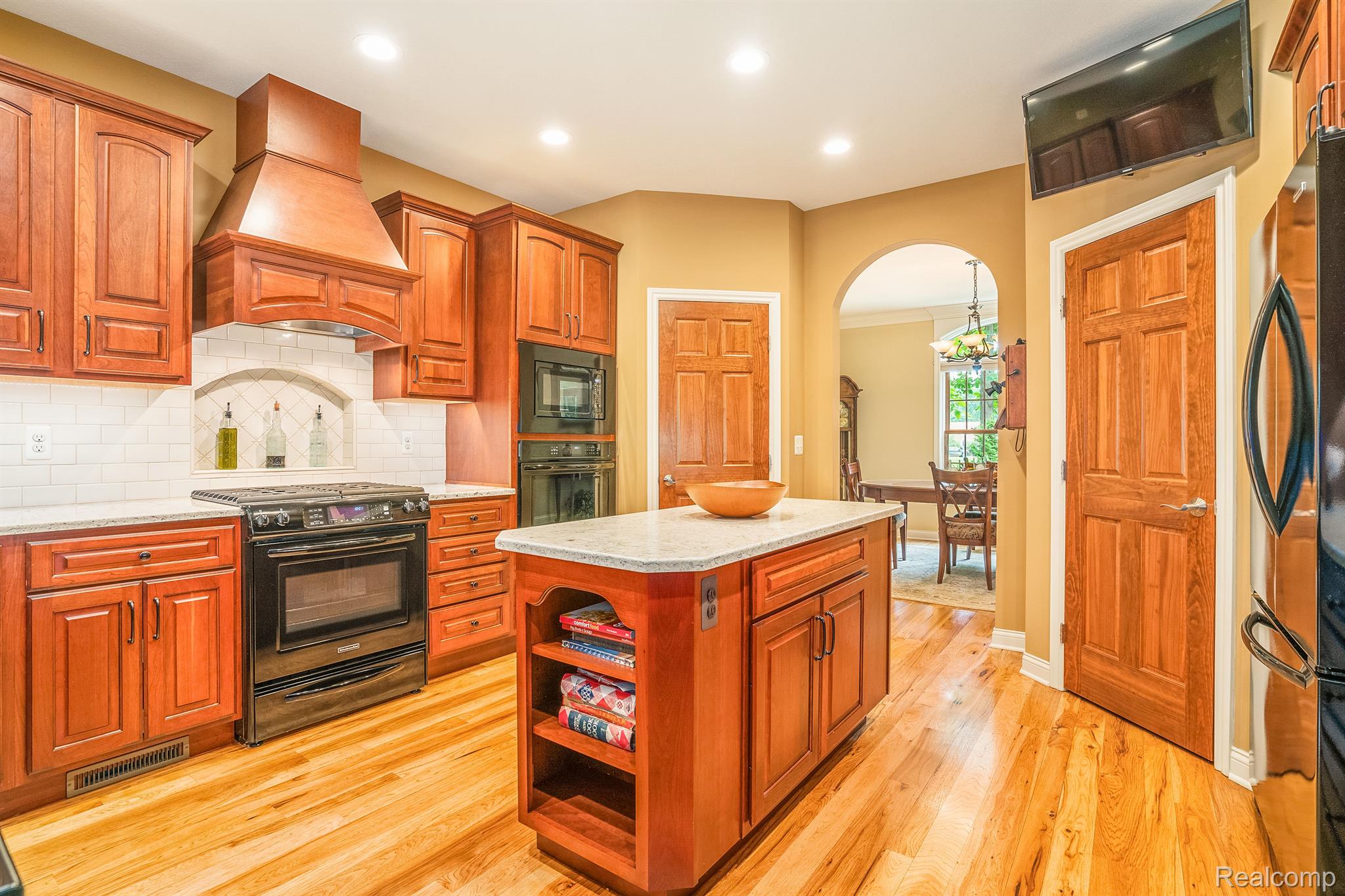 47185 Denton Road Belleville, MI 48111 - Photo 13 of 55 Gourmet Kitchen