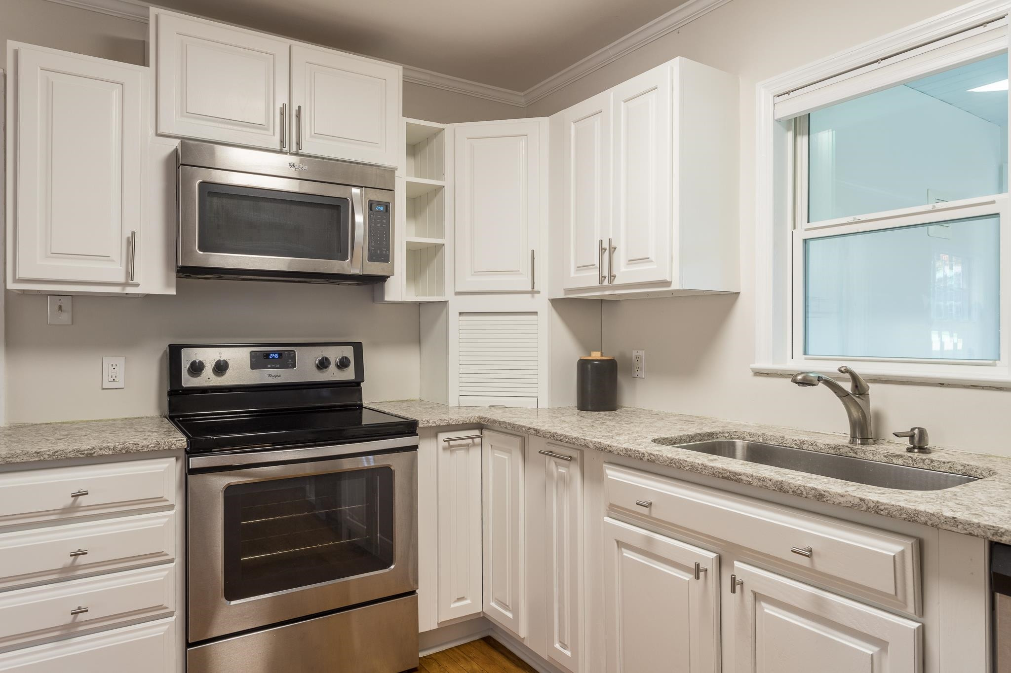 701 Dixie Trail Raleigh, NC 27607 - Photo 11 of 28 Photo 11