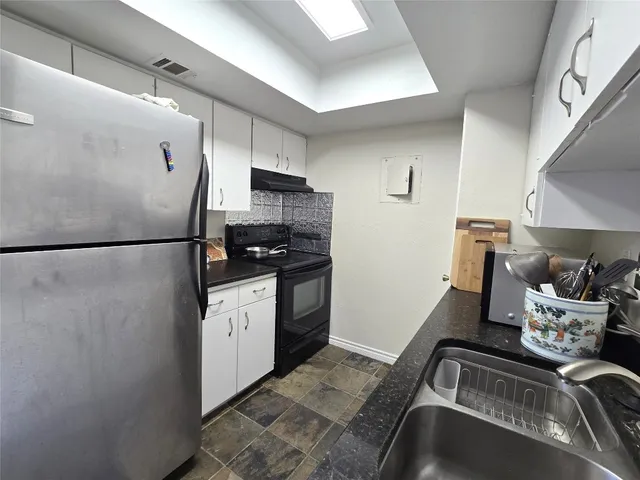 $1,250 | 2600 Penny Lane, Unit 212, Austin, TX 78757