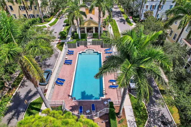 $444,900 | 115 Seagrape Drive, Unit 204, Jupiter, FL 33458