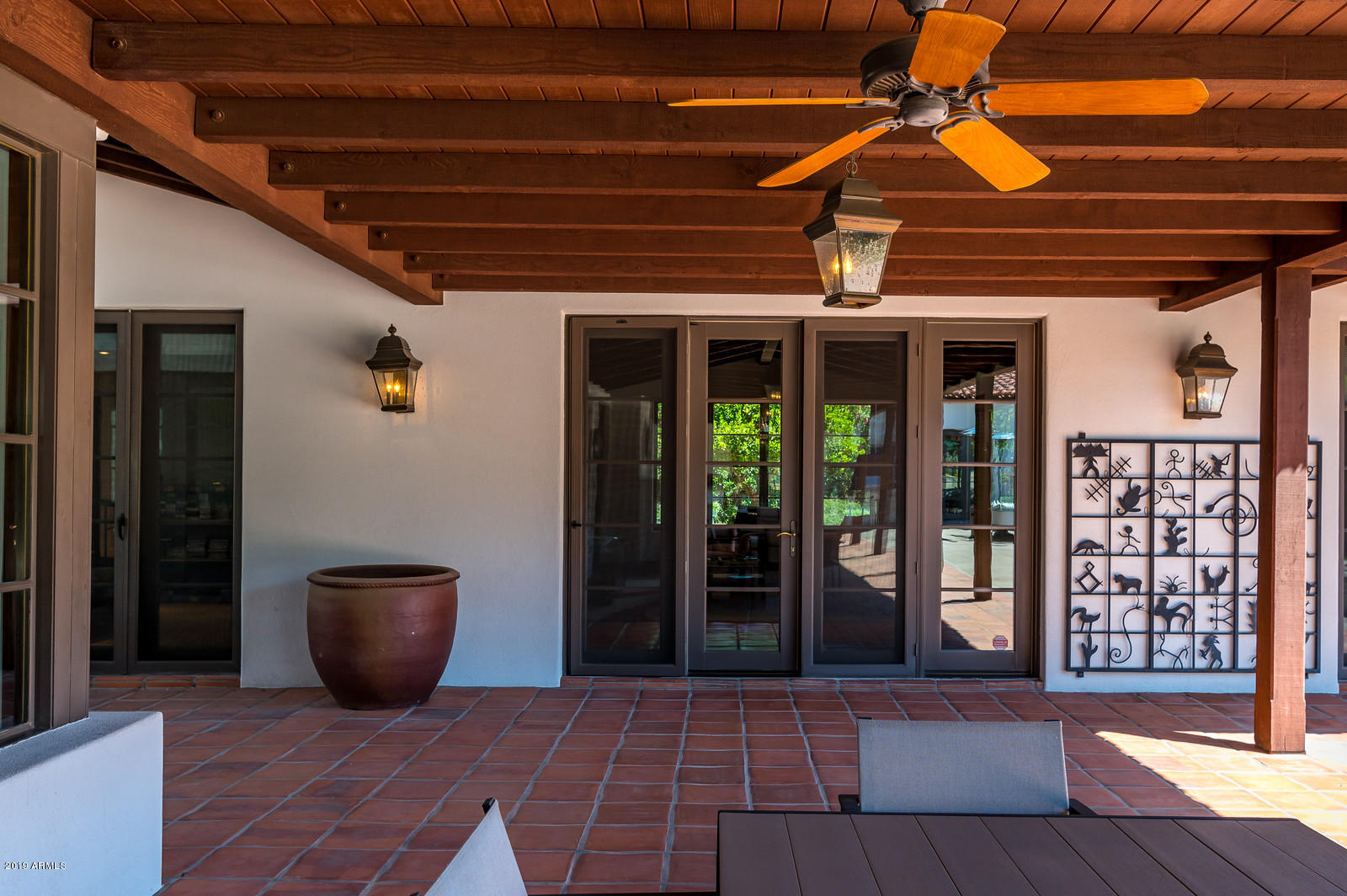 5110 East Roadrunner Road Paradise Valley, AZ 85253 - Photo 22 of 50 Patio leading to Casita