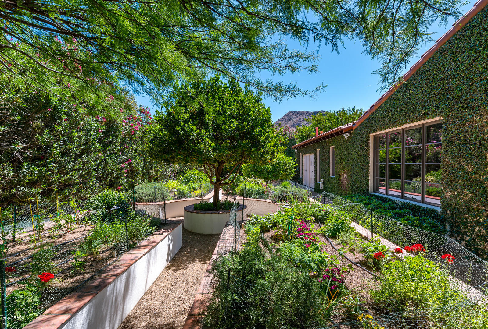 5110 East Roadrunner Road Paradise Valley, AZ 85253 - Photo 41 of 50 Gardens 2