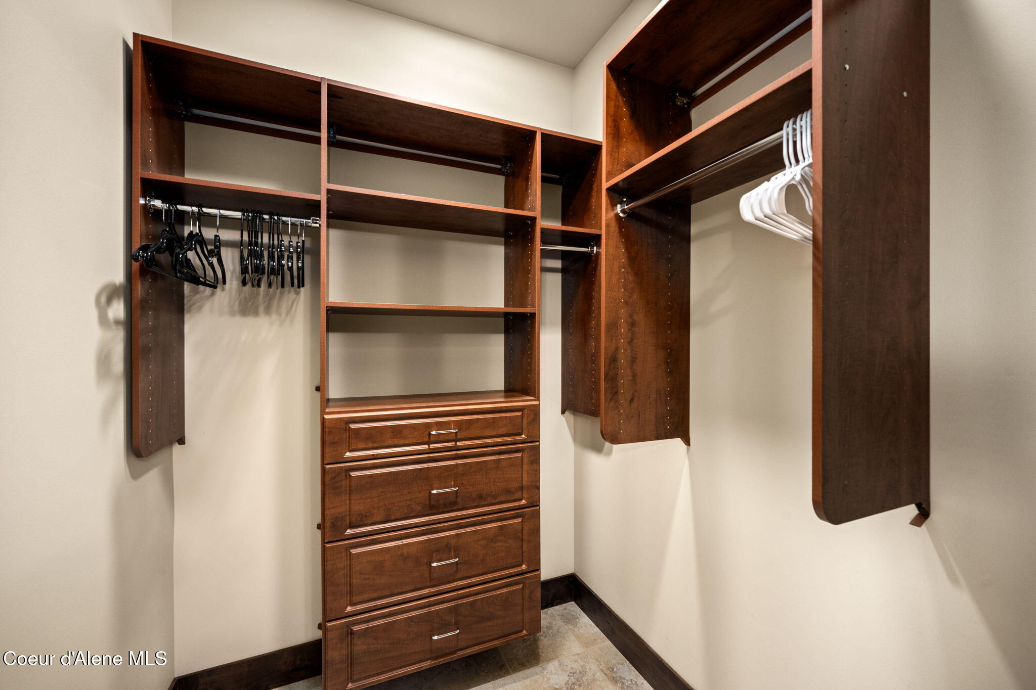 38 Avalanche Road, Unit 1 Sandpoint, ID 83864 - Photo 37 of 44 41-web-or-mls-DSC_8080