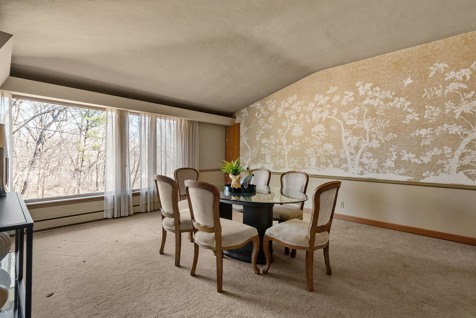 3108 26th Street Moline, IL 61265 - Photo 15 of 62 a dining room with furniture and window