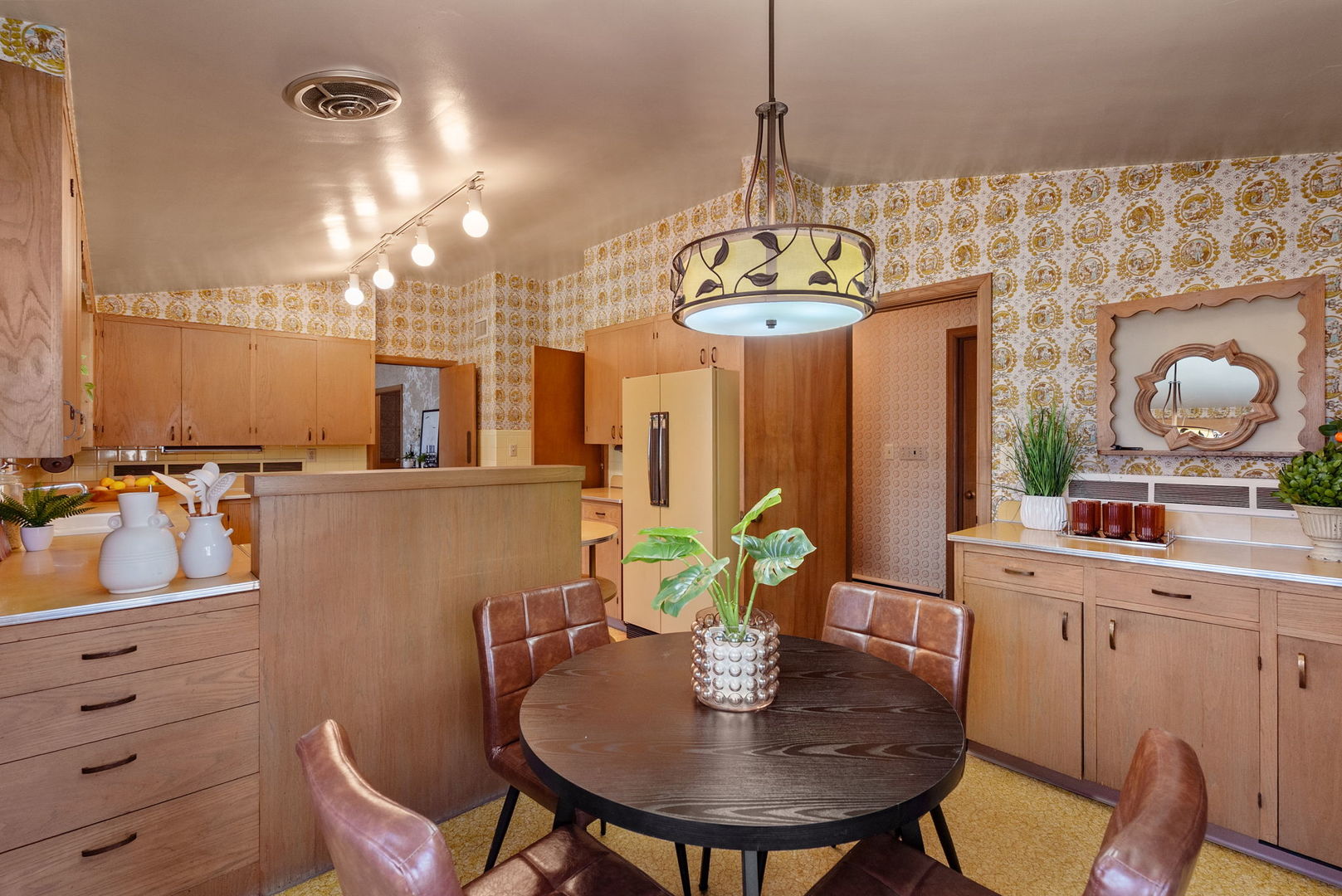 3108 26th Street Moline, IL 61265 - Photo 20 of 62 a view of a dining room with furniture