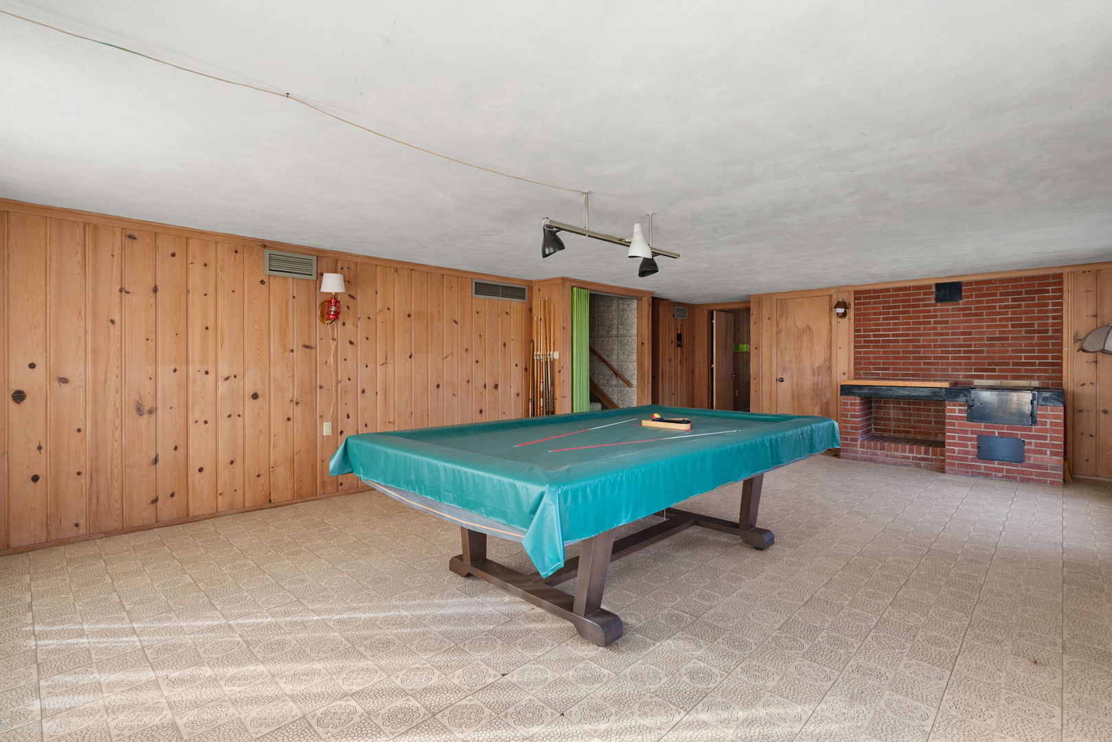 3108 26th Street Moline, IL 61265 - Photo 34 of 62 a room with a table and pool view