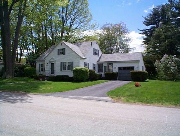 24 Sheffield Road Portsmouth, NH 03801 - Photo 1 of 1