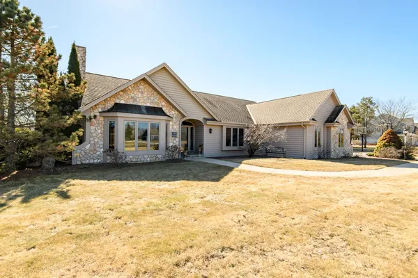 $969,900 | S88W34777 Nesting Lane, Eagle, WI 53119
