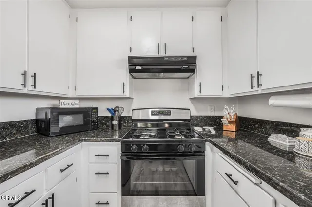 $529,900 | 717 Thoreau Lane, Ventura, CA 93003