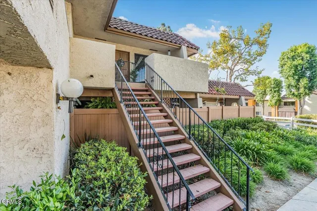 $529,900 | 717 Thoreau Lane, Ventura, CA 93003