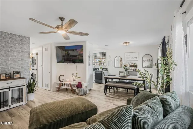 $529,900 | 717 Thoreau Lane, Ventura, CA 93003