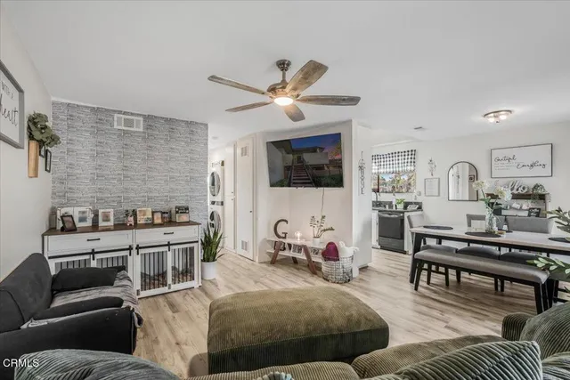 $529,900 | 717 Thoreau Lane, Ventura, CA 93003