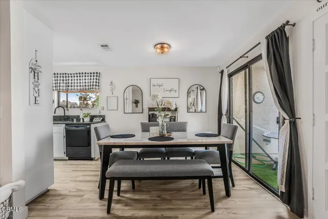 $529,900 | 717 Thoreau Lane, Ventura, CA 93003