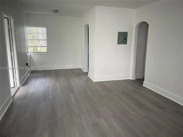 $1,700 | 1784 Normandy Drive, Unit 4, Miami Beach, FL 33141