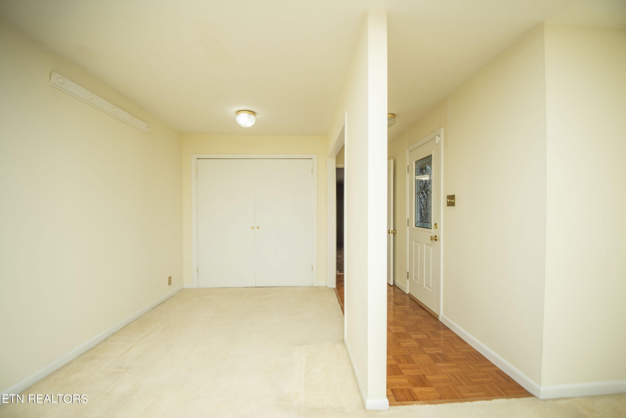1280 Laurel Road Clinton, TN 37716 - Photo 11 of 36 a view of an empty room