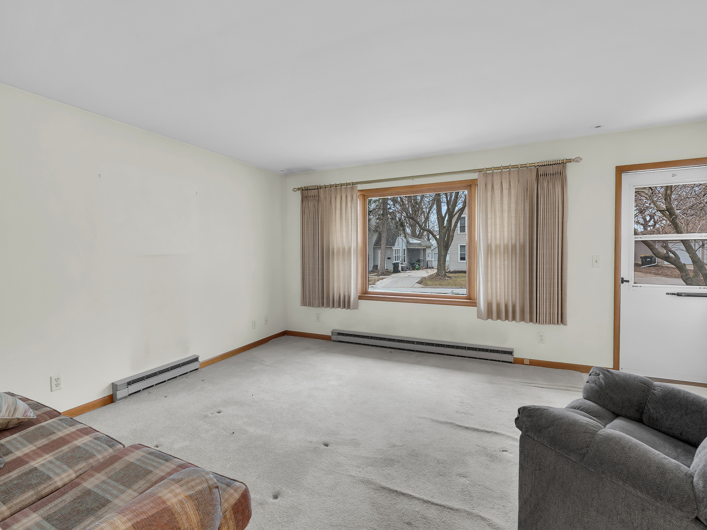 215 North State Street Genoa, IL 60135 - Photo 6 of 38