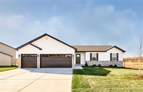 $319,900 | 28554 Shallow Water Road, Warrenton, MO 63383