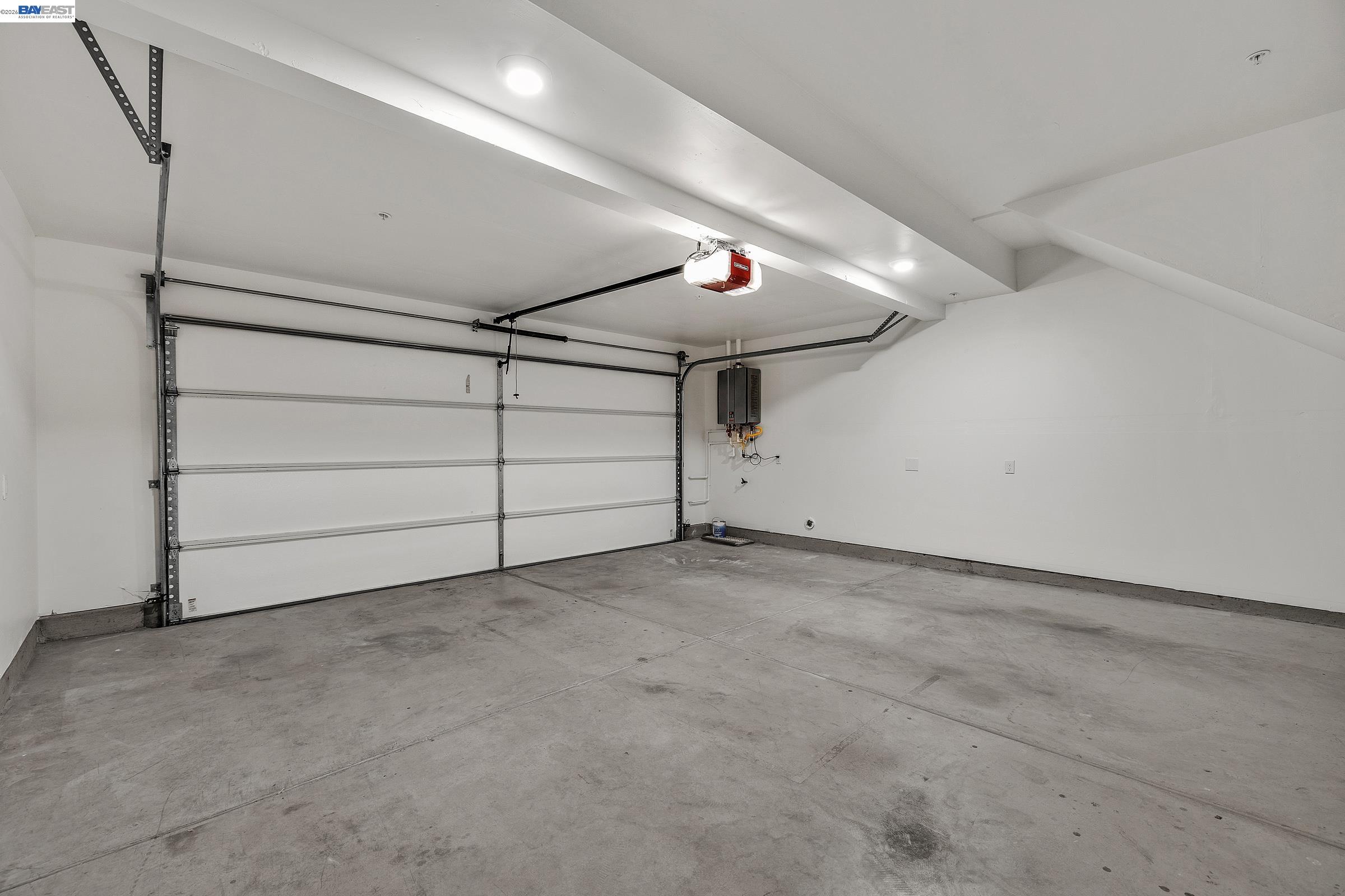 29259 Hub Court Hayward, CA 94544 - Photo 24 of 34 a view of a garage