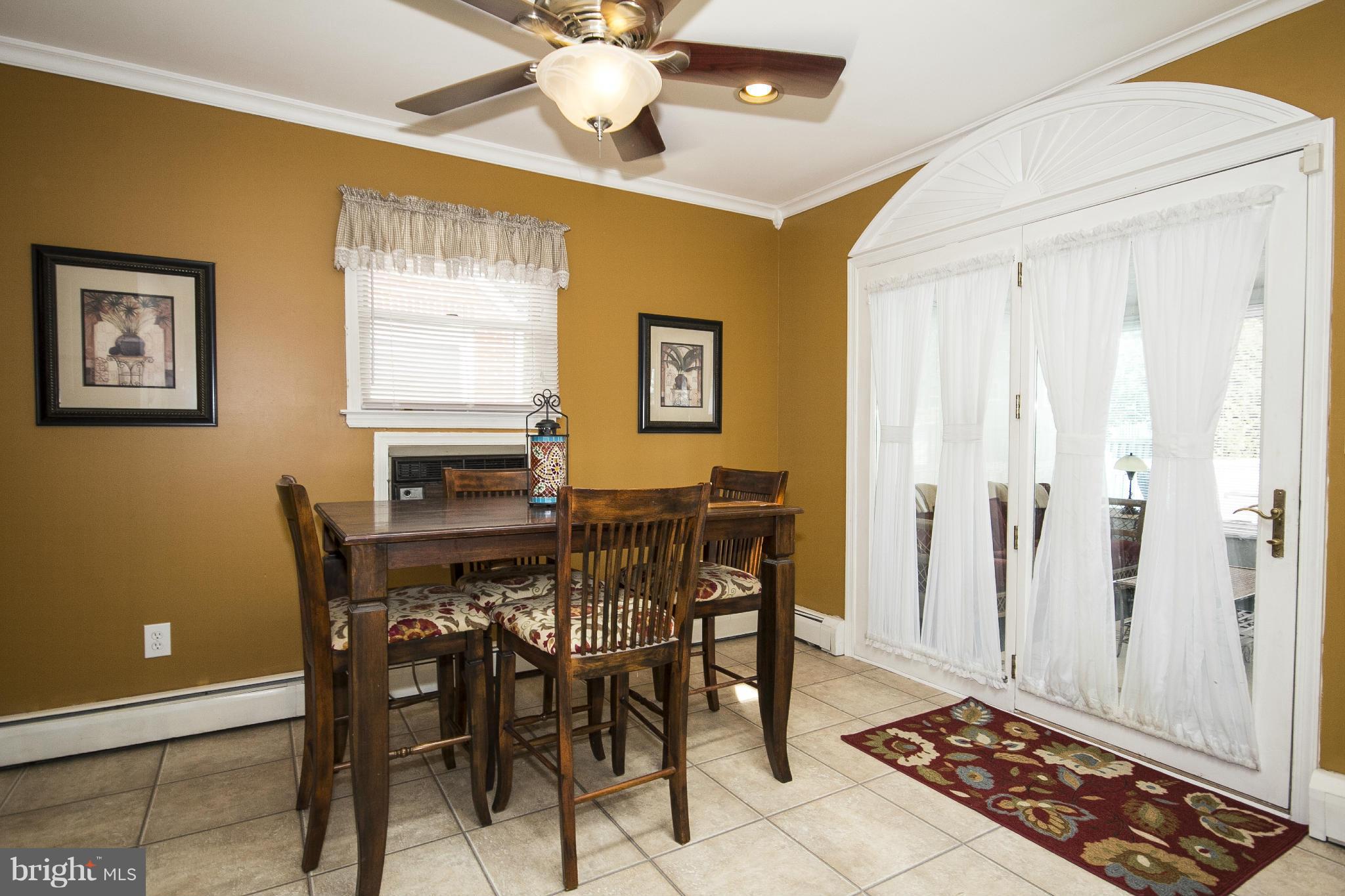 2906 Topaz Road Baltimore, MD 21234 - Photo 9 of 30 Kitchen