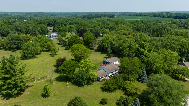 $549,900 | 21200 82nd Street, Bristol, WI 53104